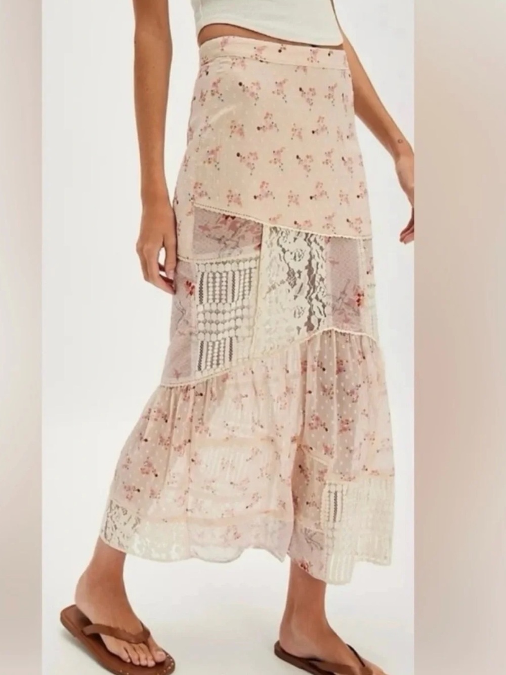 NWOT Free People Daniella Lace Maxi Skirt Floral White SMALL - Picture 2 of 6